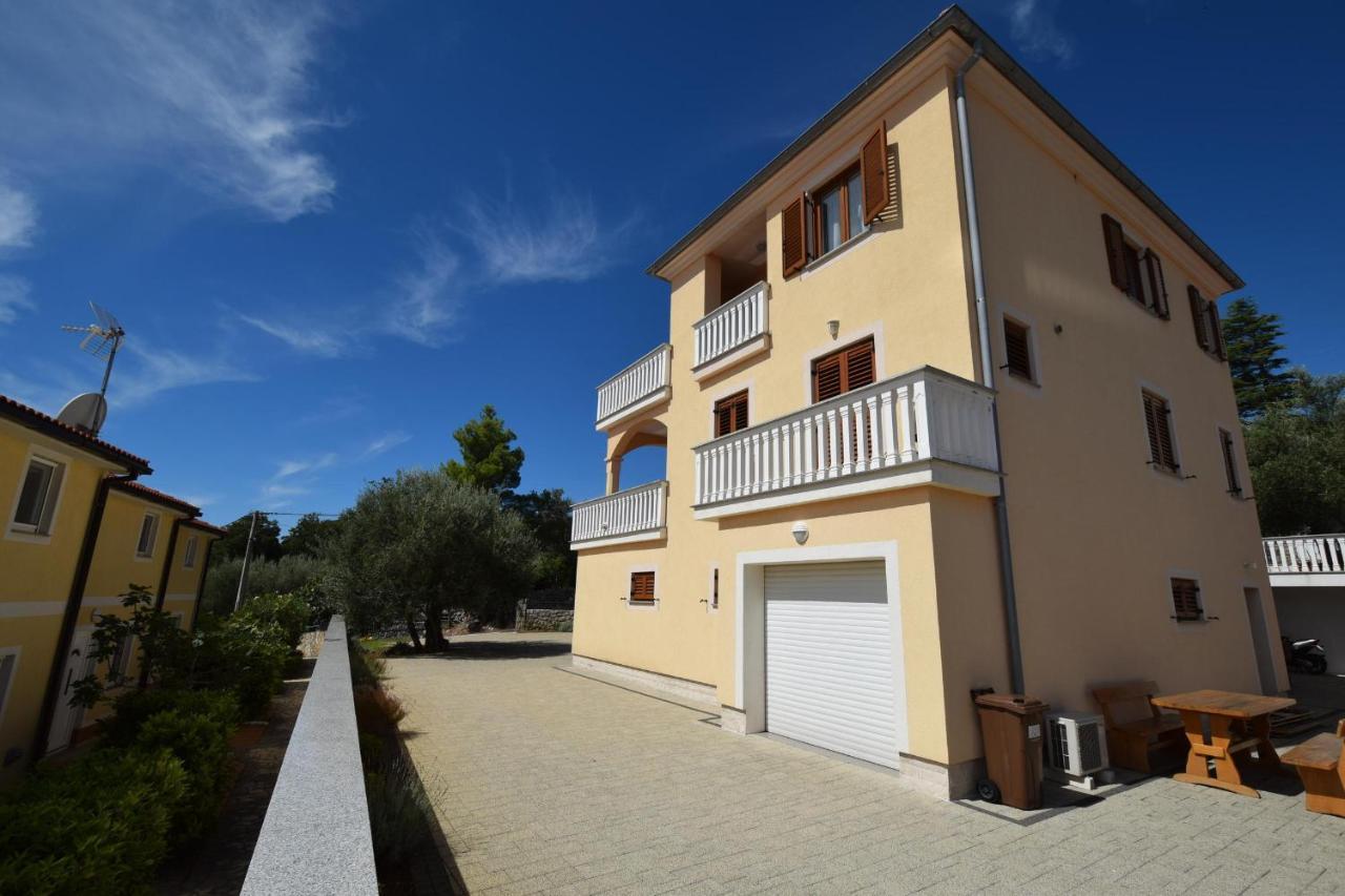 Apartment Baran Čižići Exteriör bild