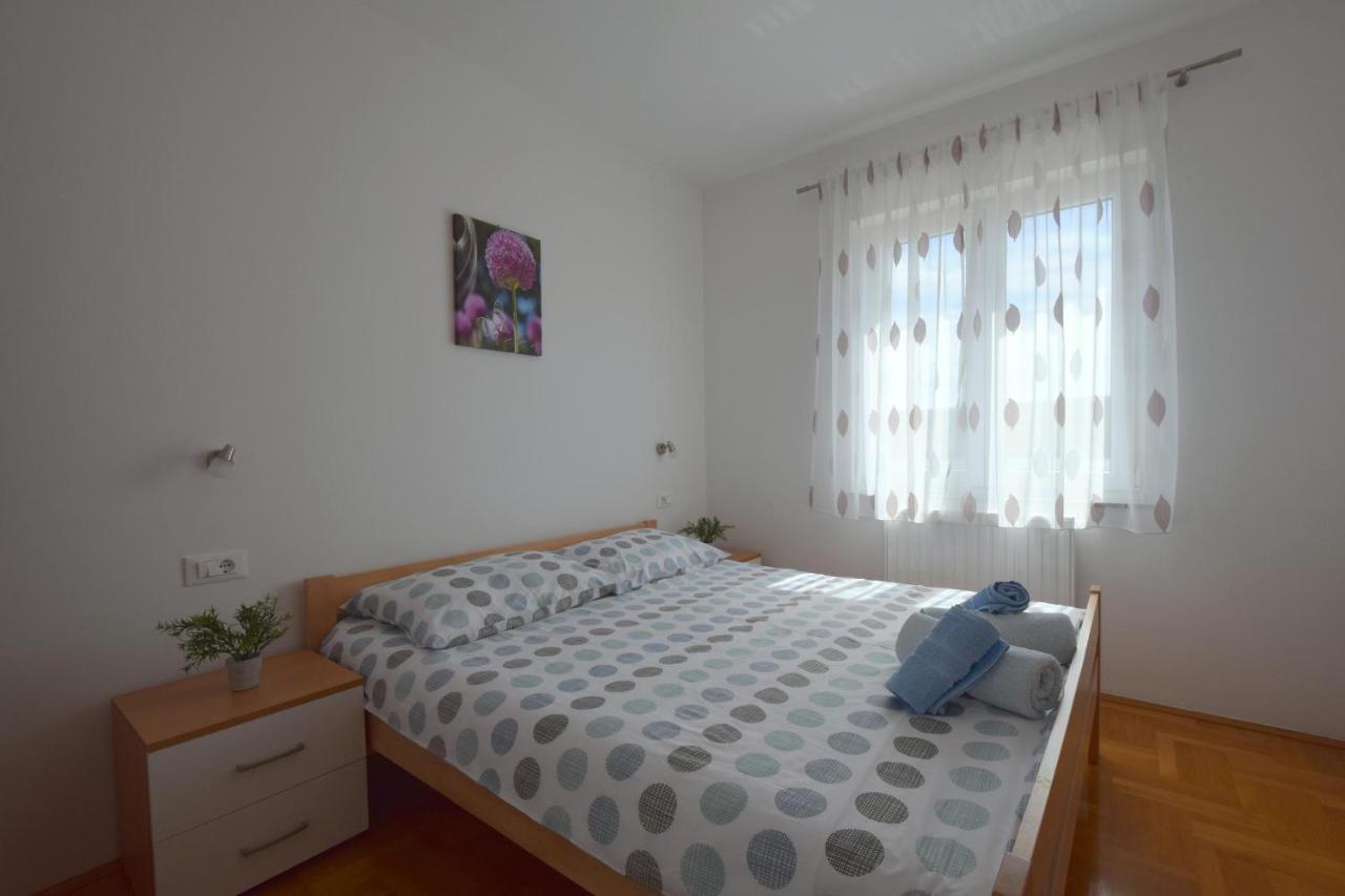 Apartment Baran Čižići Exteriör bild